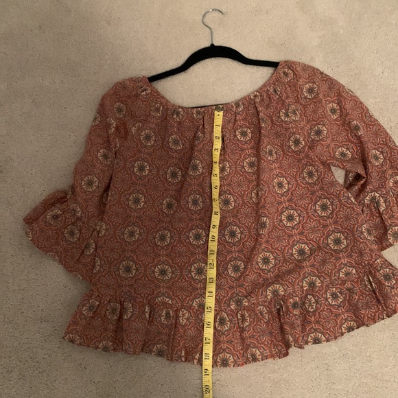 Sanctuary Ruffle bottom Top. - Picture 5 of 5